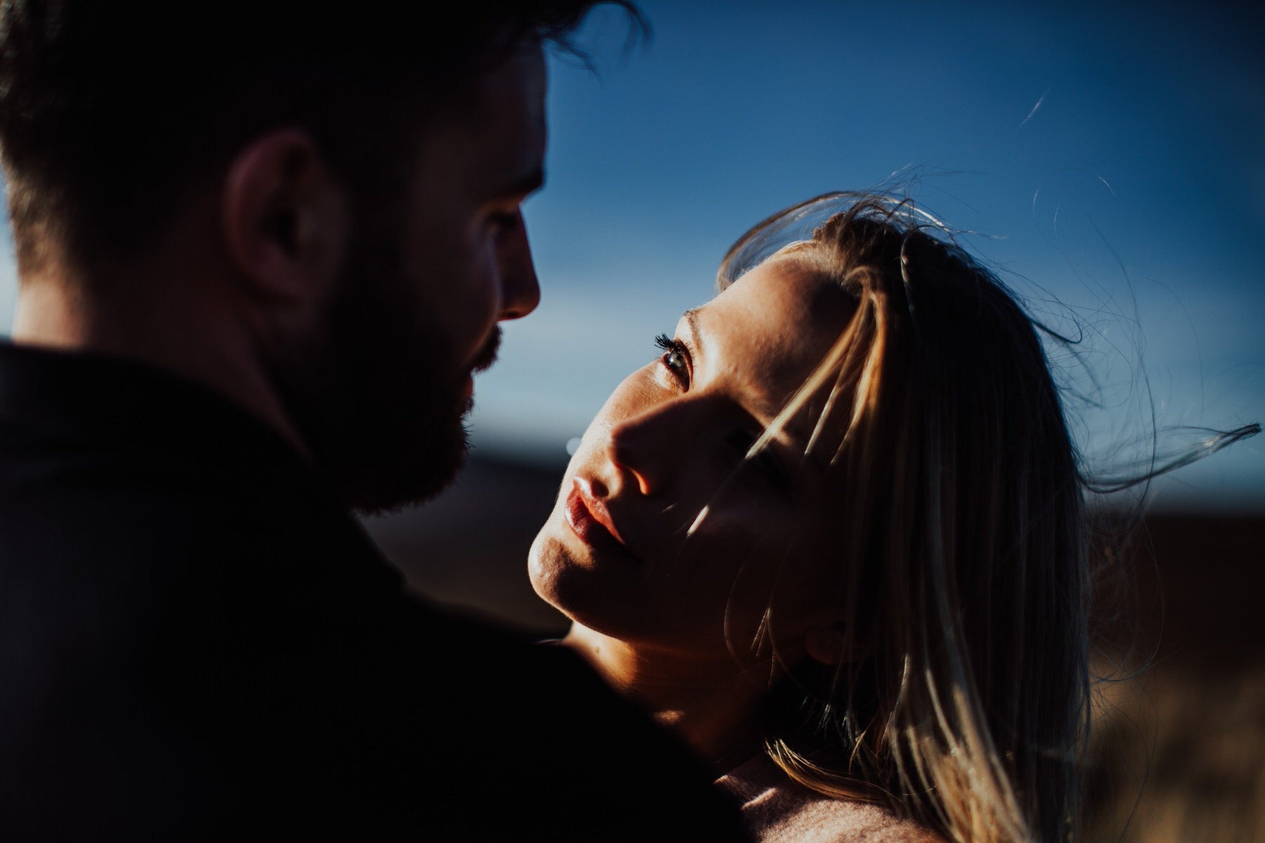 What Does it Mean When a Girl Compliments You Alot – Inspire Pearls