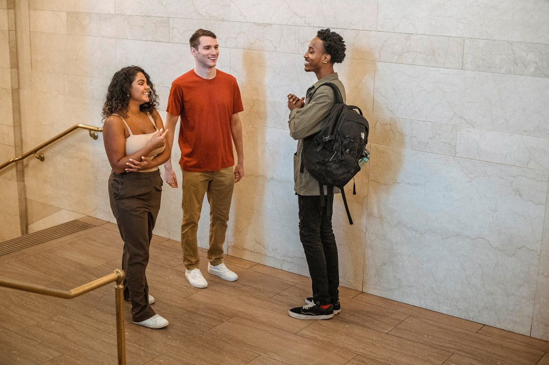 Why Does My Girlfriend Look at Other Guys in Front of Me?